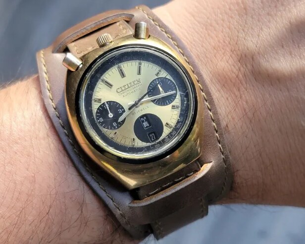 Citizen Bullhead Challenge Timer 67-9020 portée par Brad Pitt dans Once Upon a Time in Hollywood