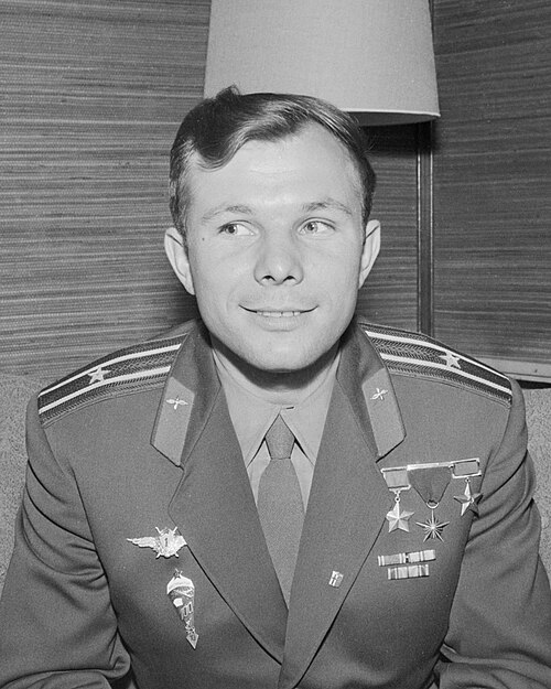 Yuri Gagarin après son vol historique, 12 avril 1961