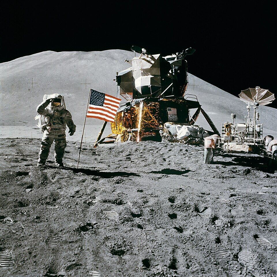 Dave Scott sur la pente de Hadley Delta, Apollo 15, 1971, photo NASA