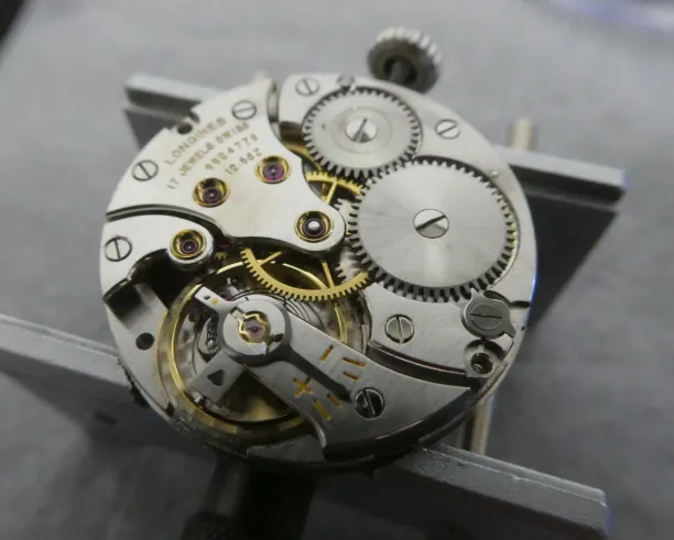 Kaliber Longines 12.68Z handopwind 17 steentjes