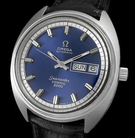 Omega Seamaster Cosmic 2000 uit 1970, blauwe verlopende wijzerplaat met dag-datum