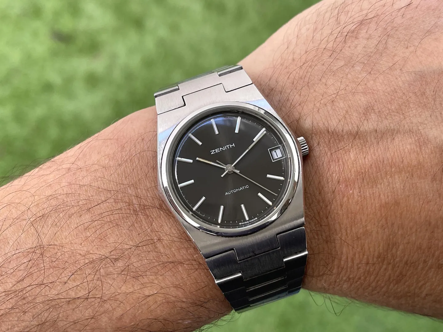 Zenith Surf automatisch zwarte wijzerplaat geïntegreerde stalen band
